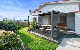 Ekhaya - New Plymouth Holiday Home
